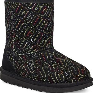 UGG kids Classic II graphic Short Boots new in box 3M